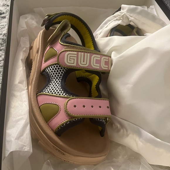 Gucci sandals